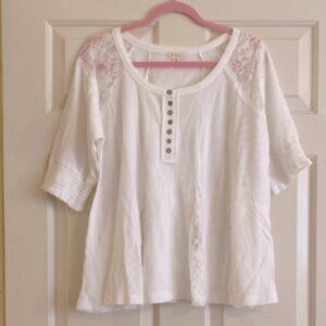NWOT POL White Puff Sleeve Blouse with Lace Details, Size S